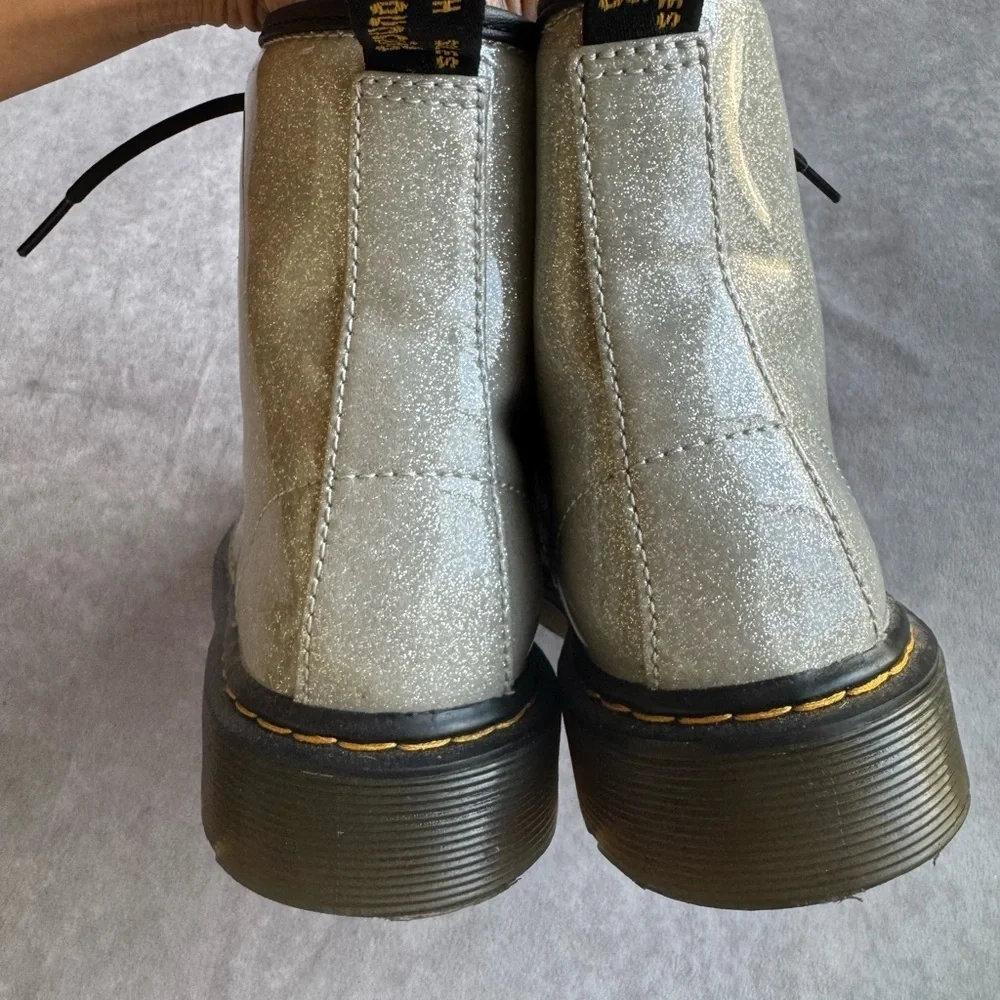JUNIOR 1460 GLITTER LACE UP BOOTS Dr.